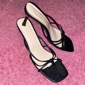 Beautiful black kitten heels